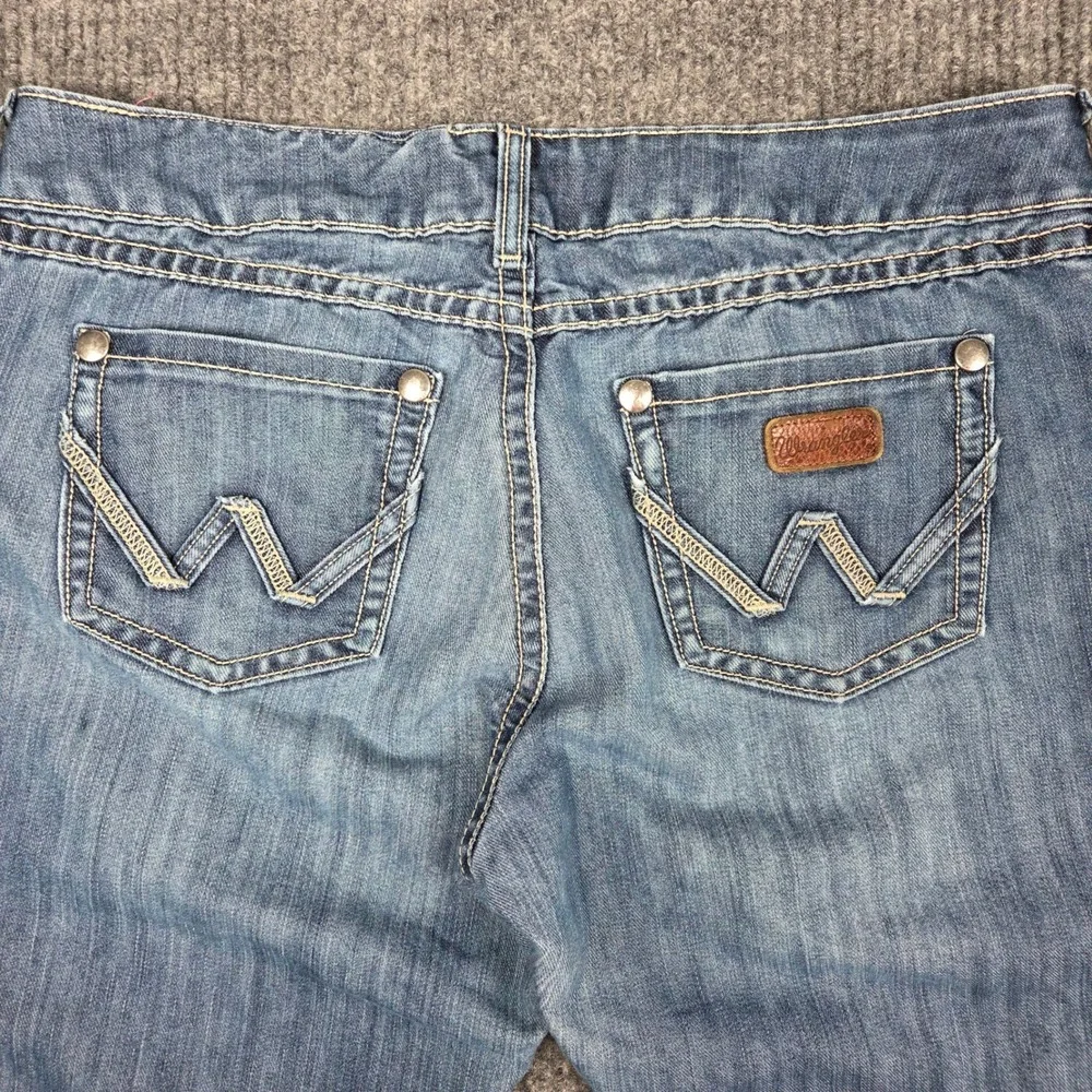 Wrangler Womens Bootcut Jeans Medium Wash Pink Stitching 09MWZBF Size 11/12 x 32